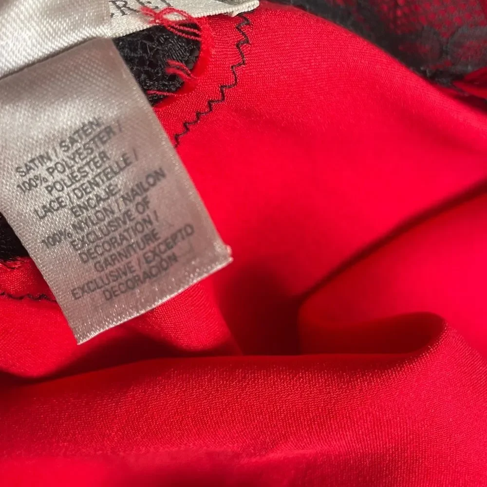 VTG Victorias Secret Silver Lable Red Satin Lace Trim Slip Elegant Nightwear M